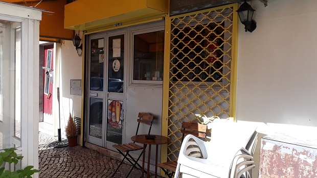 Snack-Bar com esplanada em Sacavém